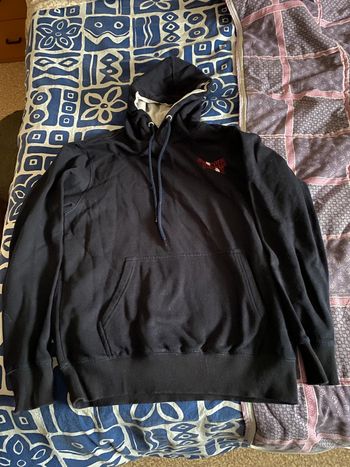 Sweat a capuche neuf