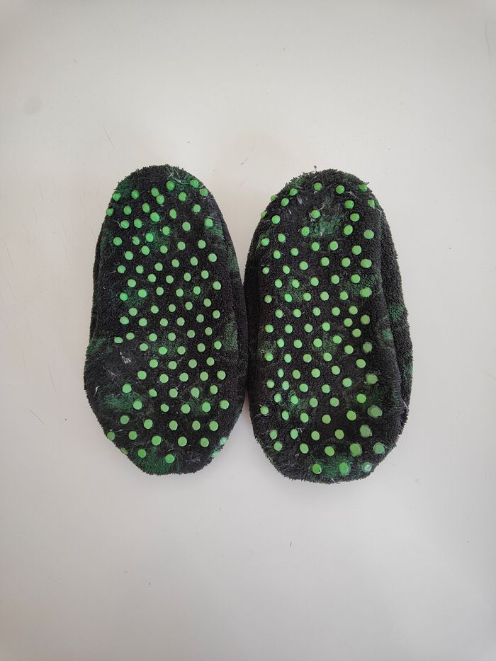 Chaussons 24/25 - photo numéro 3