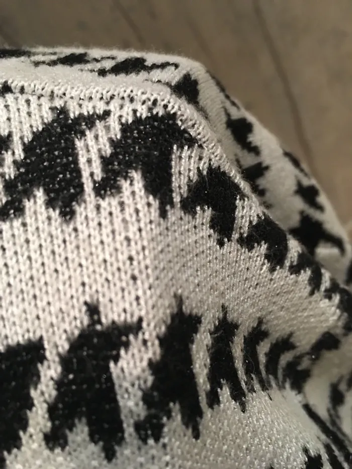 Magnifique pull en 42 de marque Zumba tout doux tout chaud - photo numéro 3