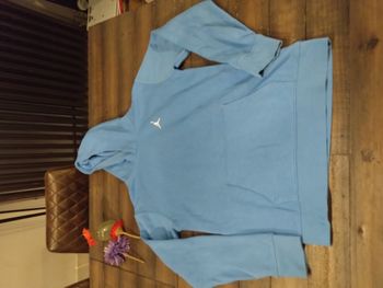 Sweat à capuche Jordan bleu garçon 13-15 ans – Très bon état
