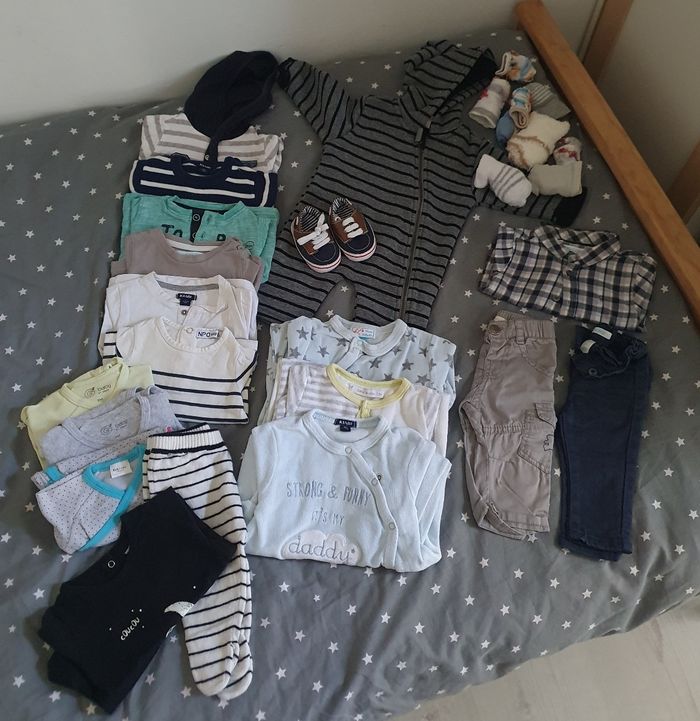 Lot vêtements bébé - photo numéro 2