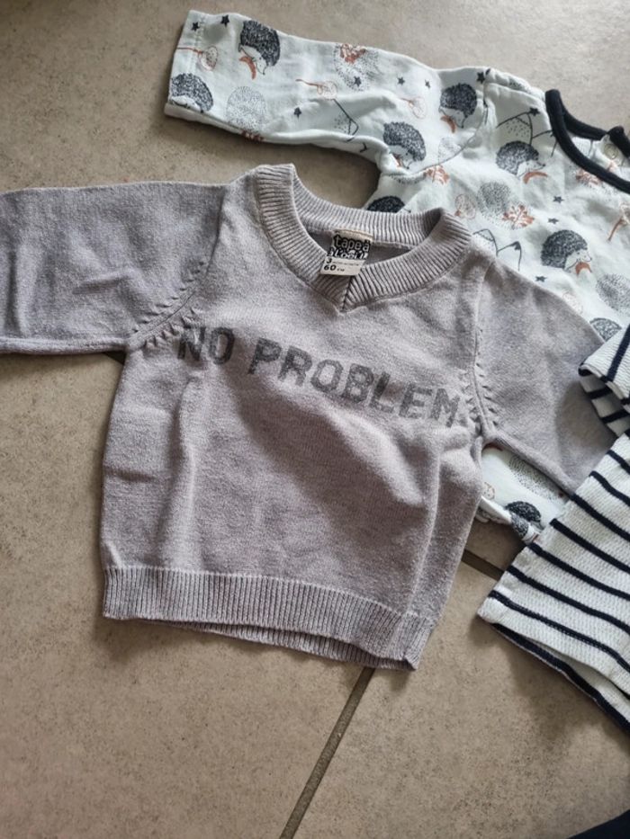 Lot tee shirt epais /pull 3 mois - photo numéro 6