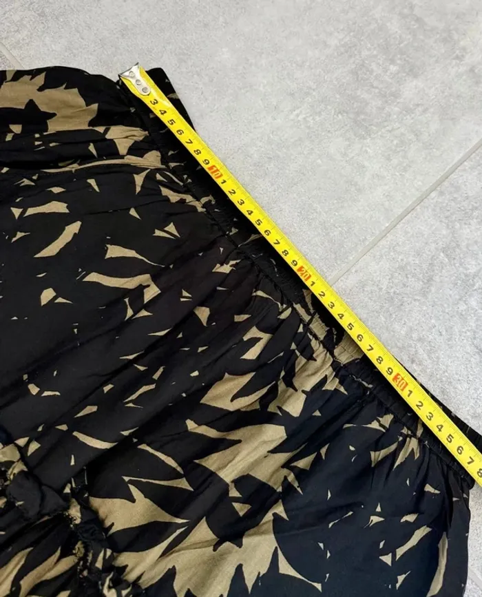 Jupe Essentiel en soie taille 40 noire et kaki parfait état - photo numéro 6
