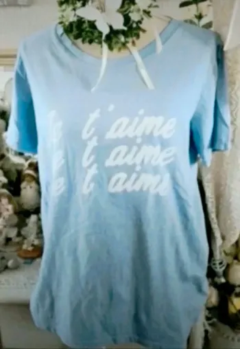 T-shirt bleu ciel "Je t’aime" Miss Stephy Taille 40/42 Neuf