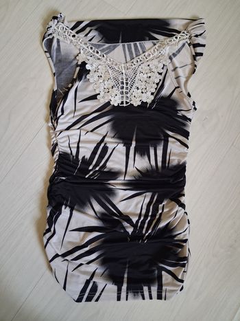 Robe courte T unique ( 38)