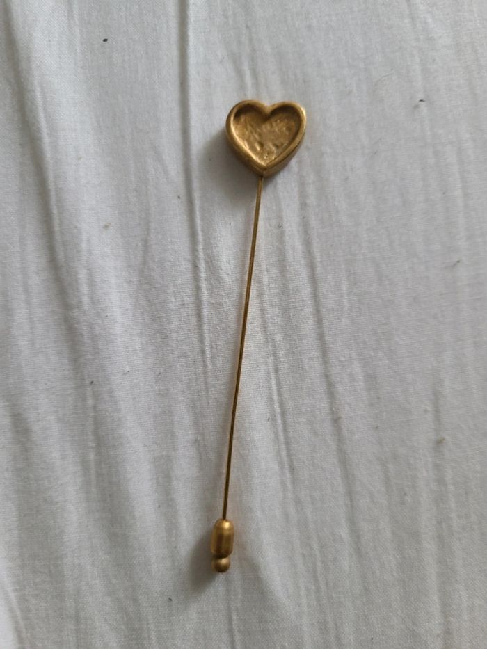 Broche pic épingle à chapeau   Agatha forme cœur avec sa pochette - photo numéro 10