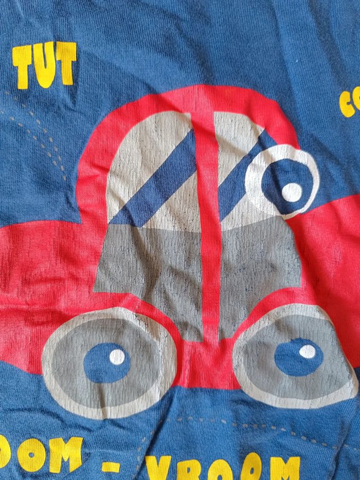 Lot maillots de corps et hauts de pyjamas 4 ans - photo numéro 7