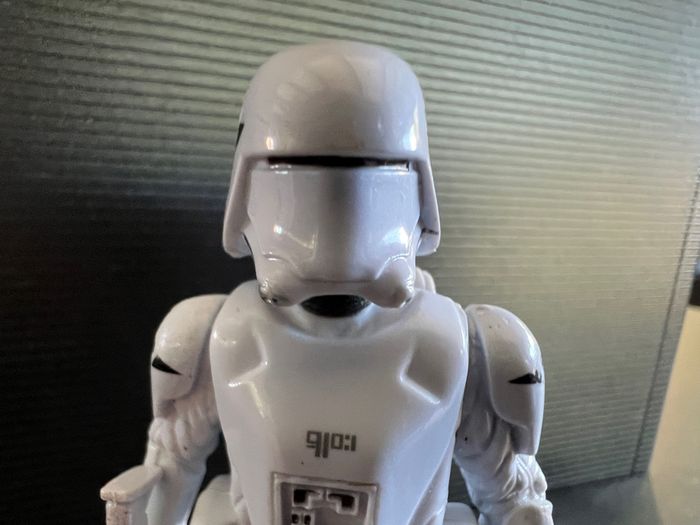 Snowtrooper du Premier Ordre - Figurine Star Wars 10cm - photo numéro 9