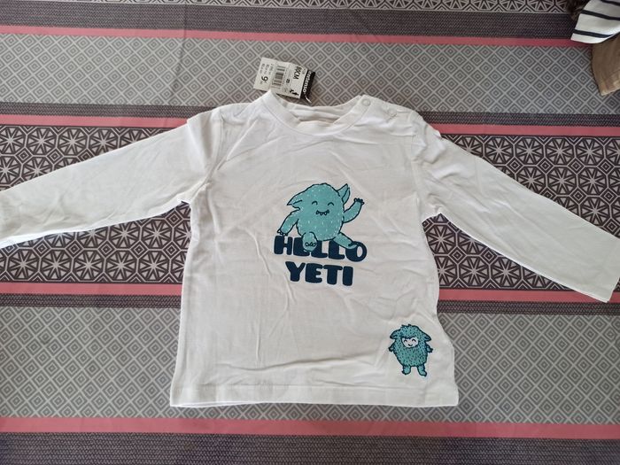 T-shirt blanc manche longue 12 mois
