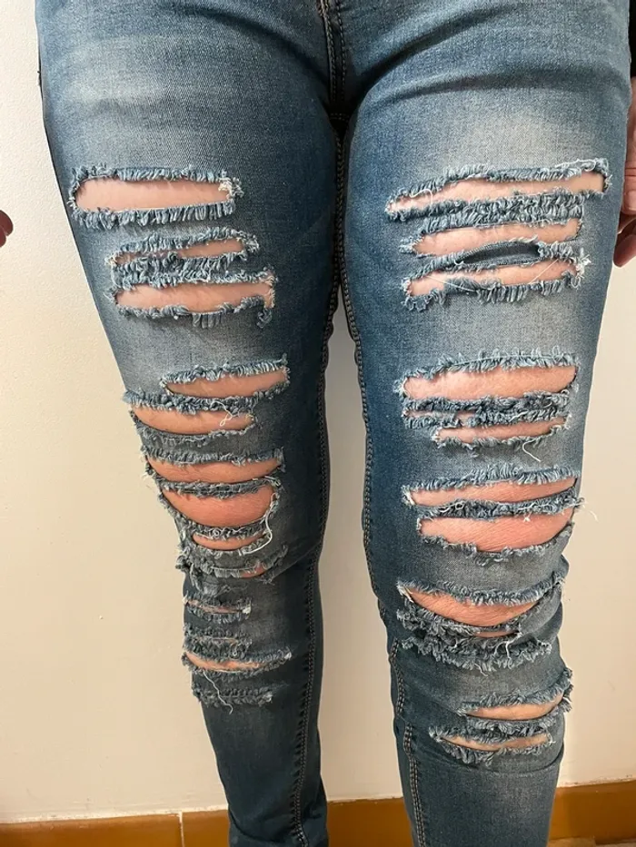 Jeans troué femme - photo numéro 2
