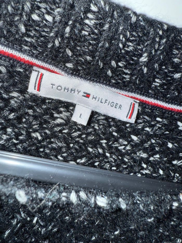 Pull effet maille Tommy Hilfiger noir - Taille L - Très bon état - photo numéro 3