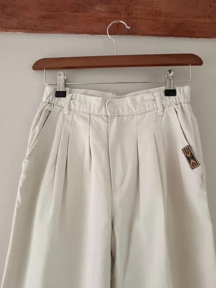 Pantalon crème à pinces - photo numéro 4