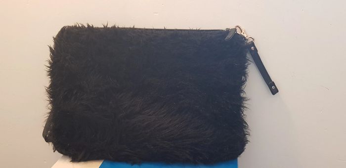 Pochette noire fausse fourrure - photo numéro 4