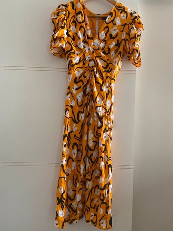 Ronde longue d’été orange et noir dos nu