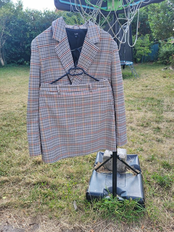 Ensemble blazer jupe - photo numéro 3