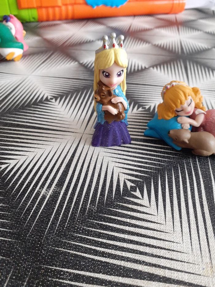 Figurines princesses - photo numéro 3