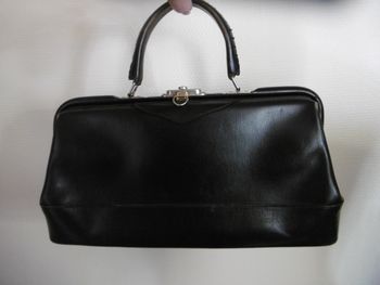 sac vintage cuir box noir 