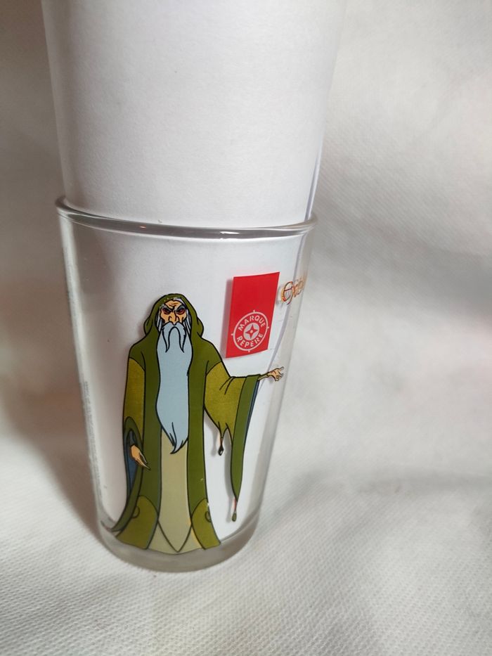 Verre marque repère Excalibur, l'épée magique Warner Bros. 1998 - photo numéro 4