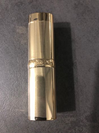 Rouge à lèvre L’Oréal numéro 258 Berry blush 