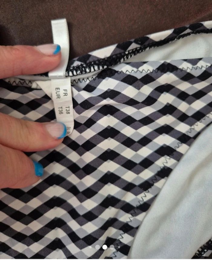 Maillot bain rouge gorge - photo numéro 2