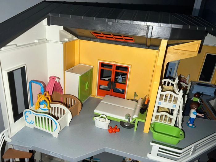 Maison Playmobil 2 étages 9266 - photo numéro 2