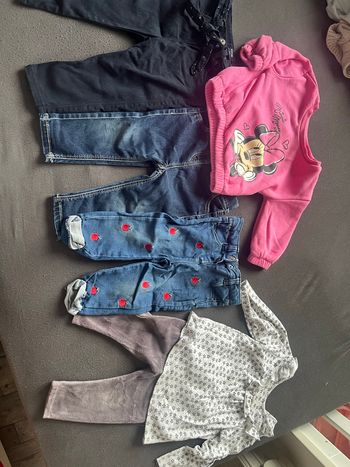Lot vêtements bébé fille 
