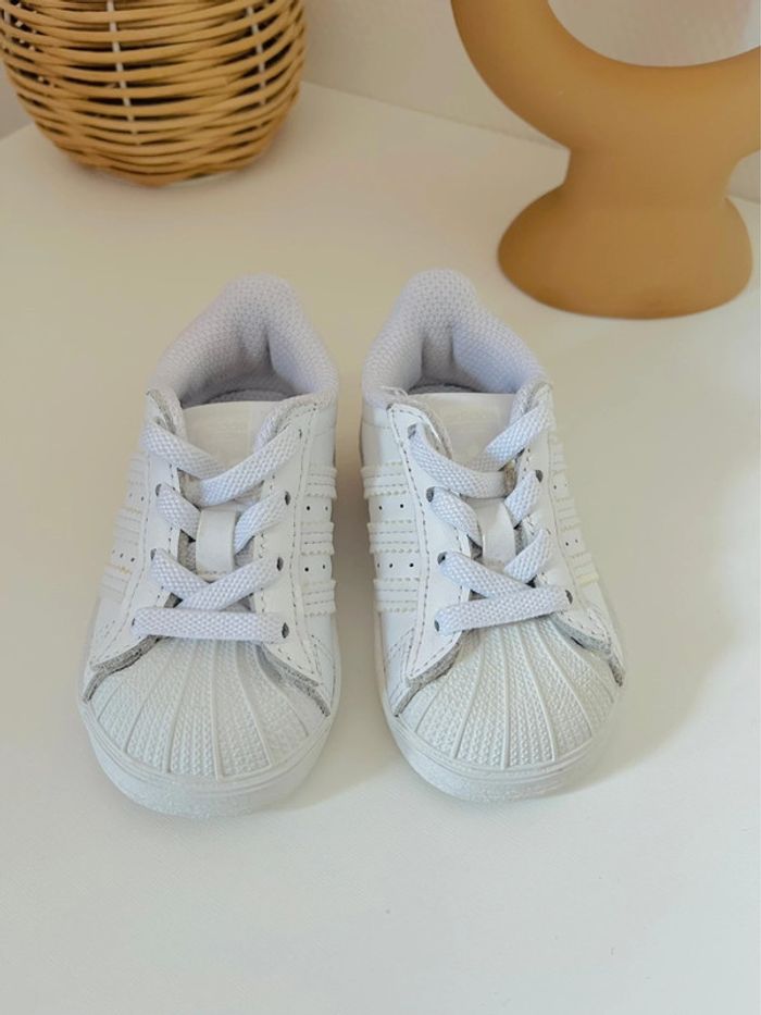 Adidas superstar pointure 19 - photo numéro 2