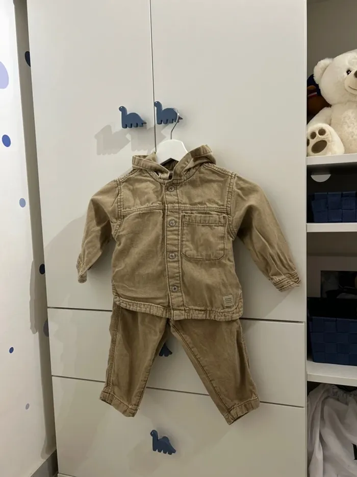 Ensemble veste et pantalon Zara 18-24mois 92 cm - photo numéro 2