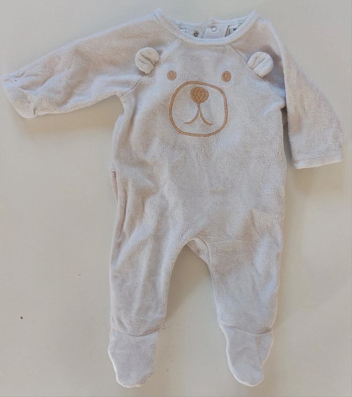 Lot 5 pyjamas velours fille 1 mois - photo numéro 2
