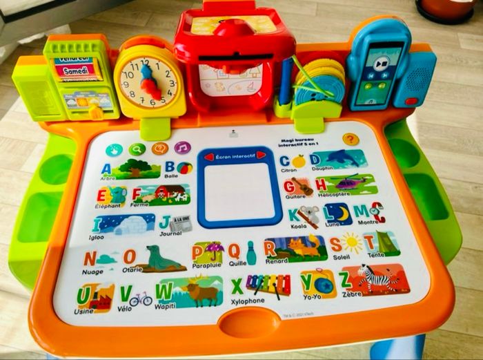 Magi bureau interactif 5 en 1 - VTECH   Prácticament Neuf - photo numéro 2