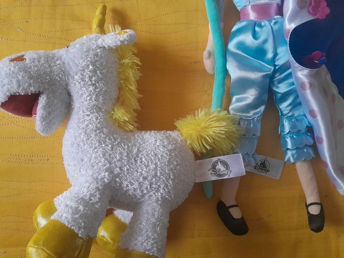 Lot de 2 Peluches rares Toys Story Disney Pixar Bo Peep et Bouton d'or - photo numéro 15