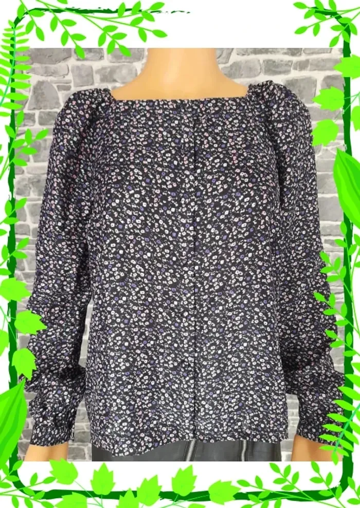 Blouse "Pieces"