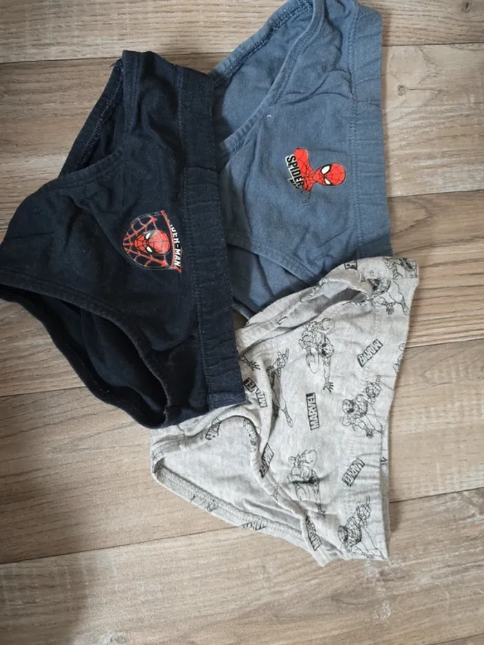Slip taille 2-3 ans - photo numéro 2