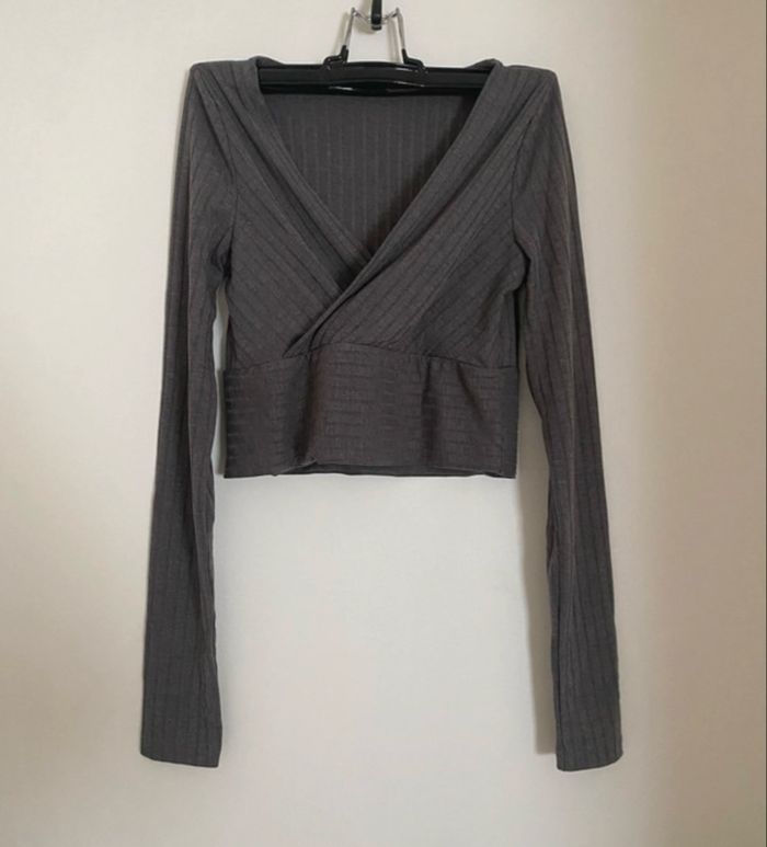 Crop top gris Shein XS - photo numéro 2