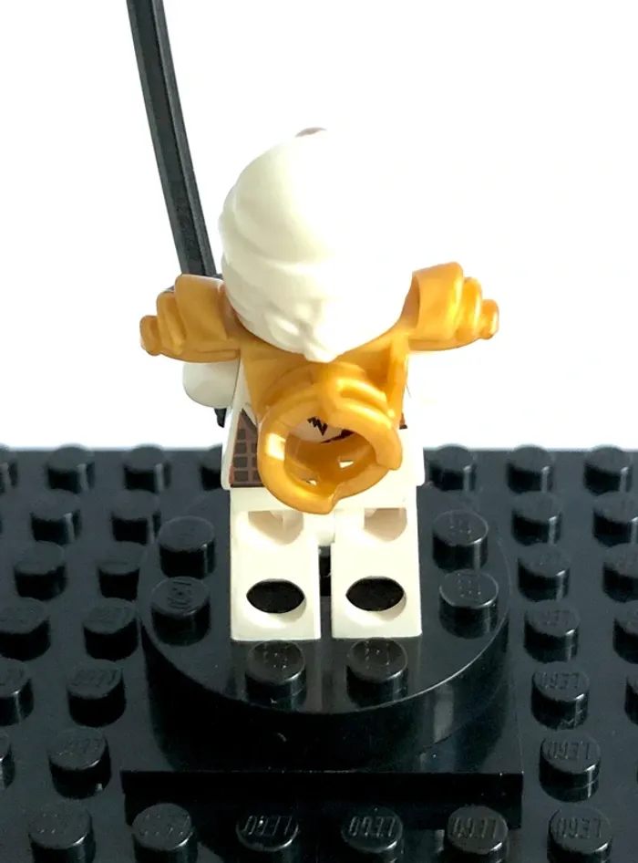 LEGO Ninjago Rise of the Snakes - Zane ZX - photo numéro 4