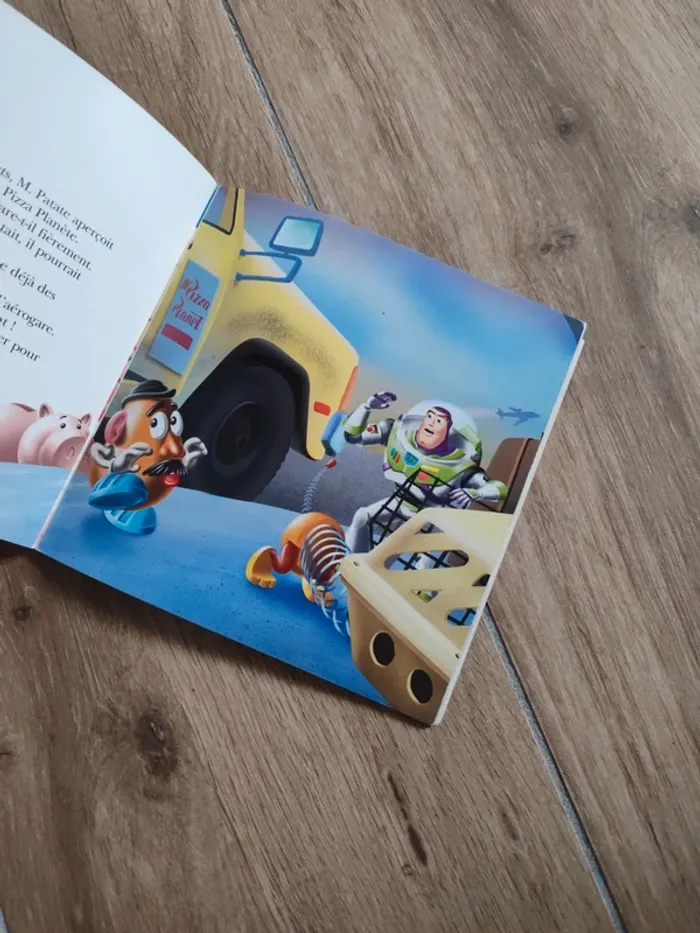 Livre toy story 2 - photo numéro 2