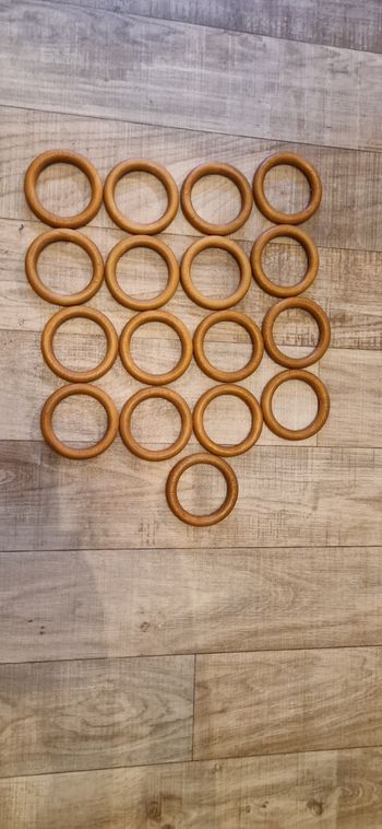 Lot de 17 grands ronds en bois