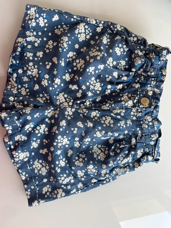 Short tape à l’œil