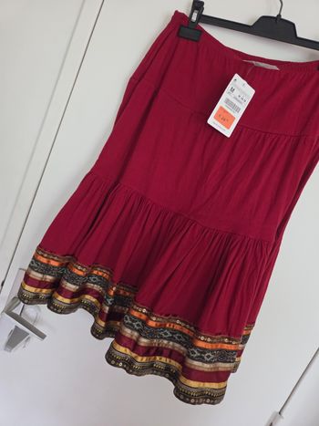 Jupe Taille M. Zara collection. Coton