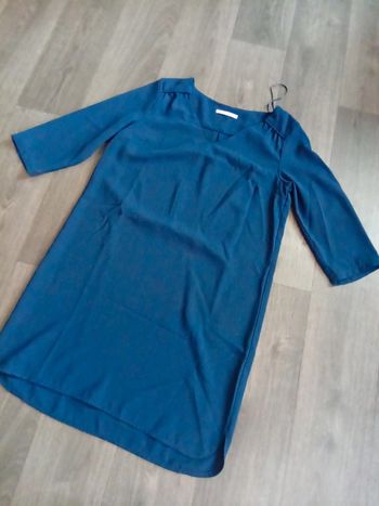 Robe manches trois quarts