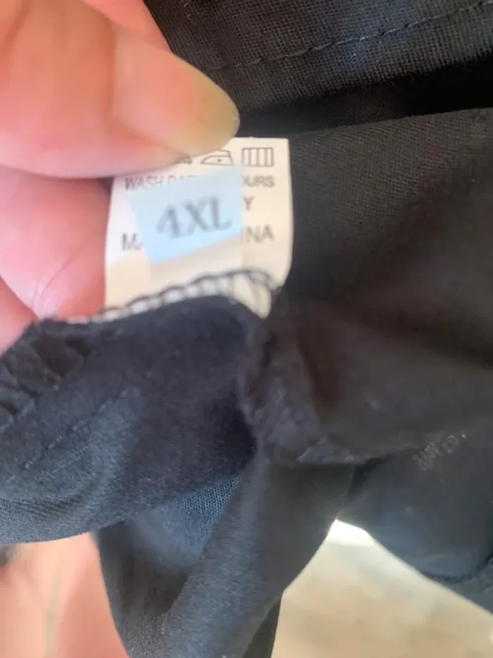Robe vintage taille 4XL noire manches 3/4 - photo numéro 13