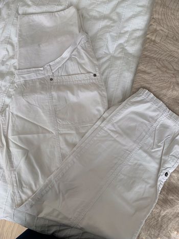 Pantalon pantacourt blanc en coton léger