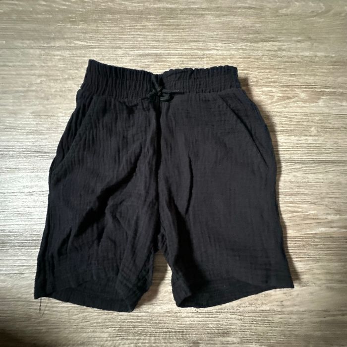 Short noir