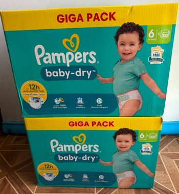 216 couches Pampers baby dry taille 6