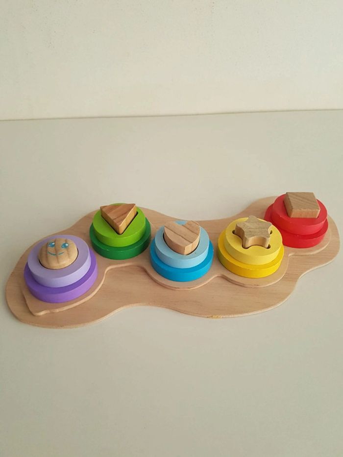 Puzzle en bois à emboîtement chenille des formes et couleurs - photo numéro 15