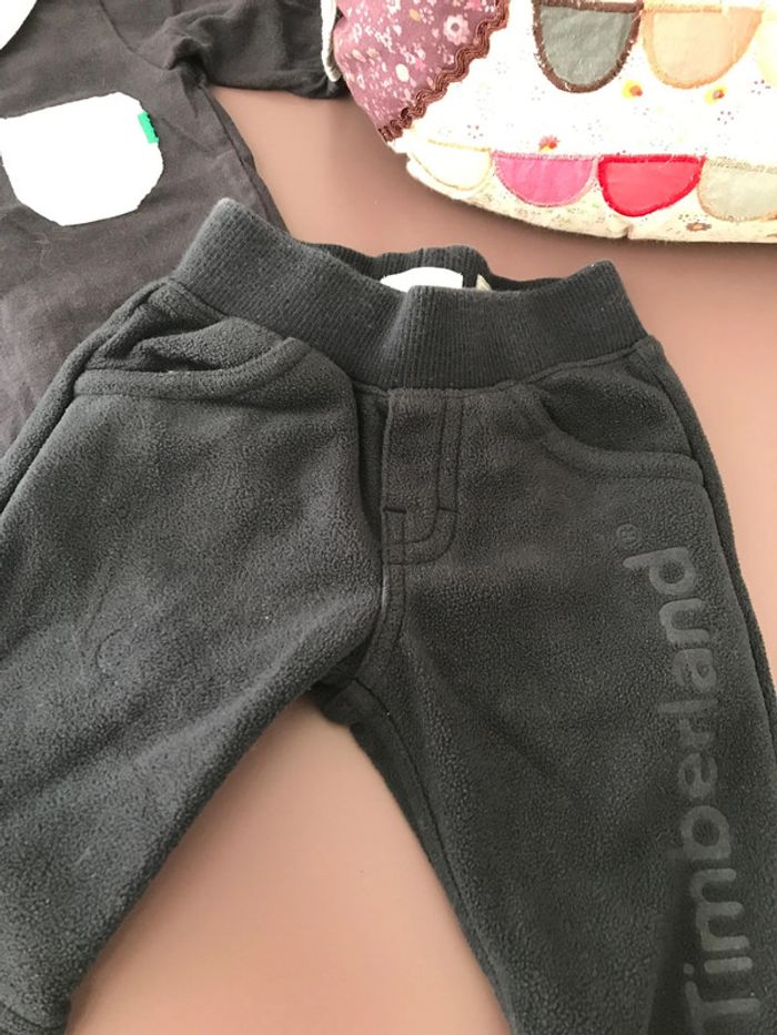 Ensemble tee-shirt et pantalon Timberland 1 mois - photo numéro 2