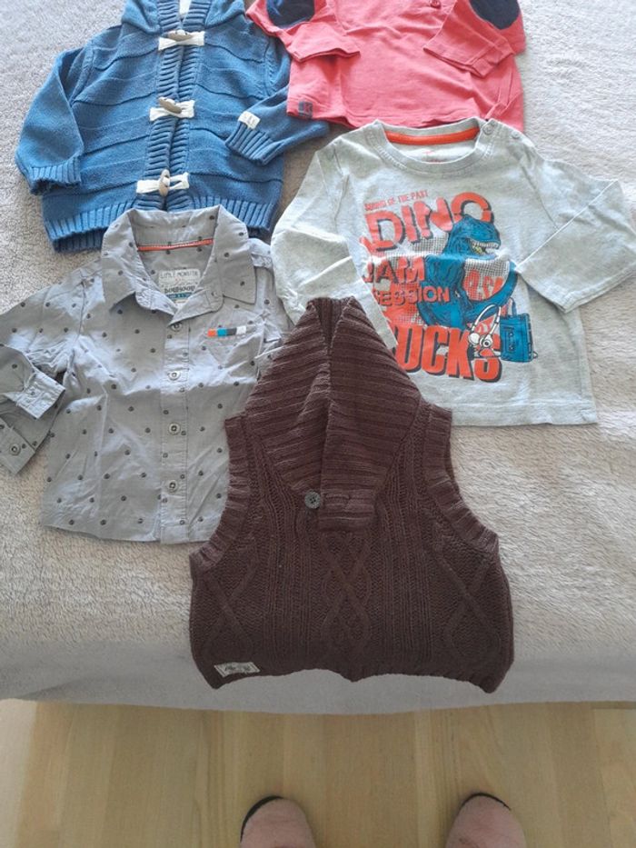 Lot vêtements garçon taille 12 mois - photo numéro 2