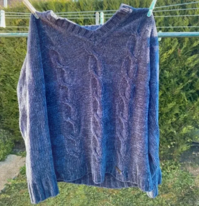 Pull Yessica de chez C&A, en très bon état, taille L. - photo numéro 2