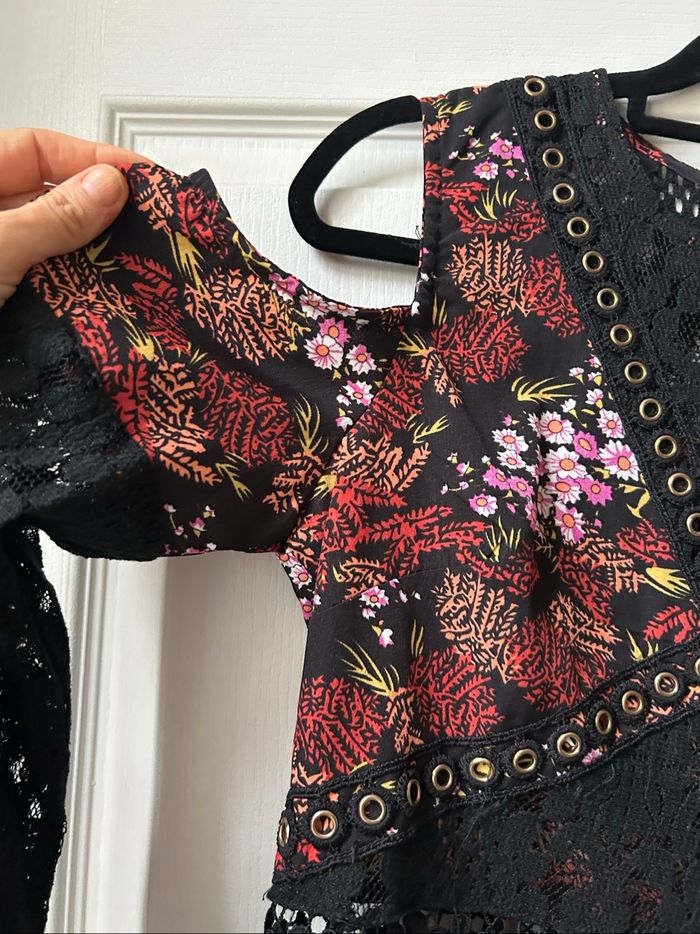 Jolie robe de la marque Boohoo taille 38 - photo numéro 2