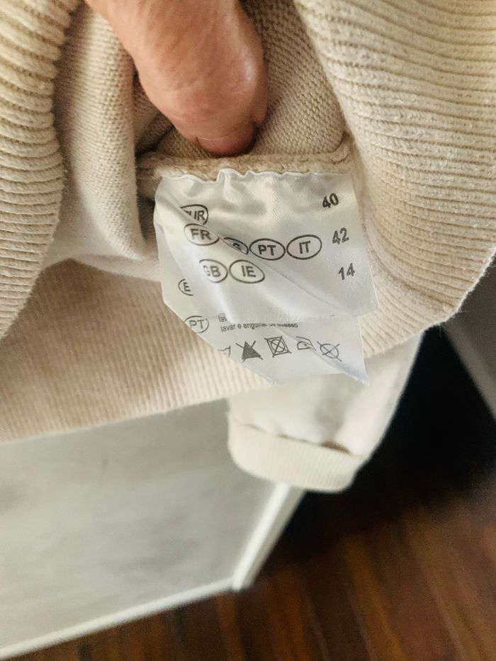 Pull cache cœur - photo numéro 3